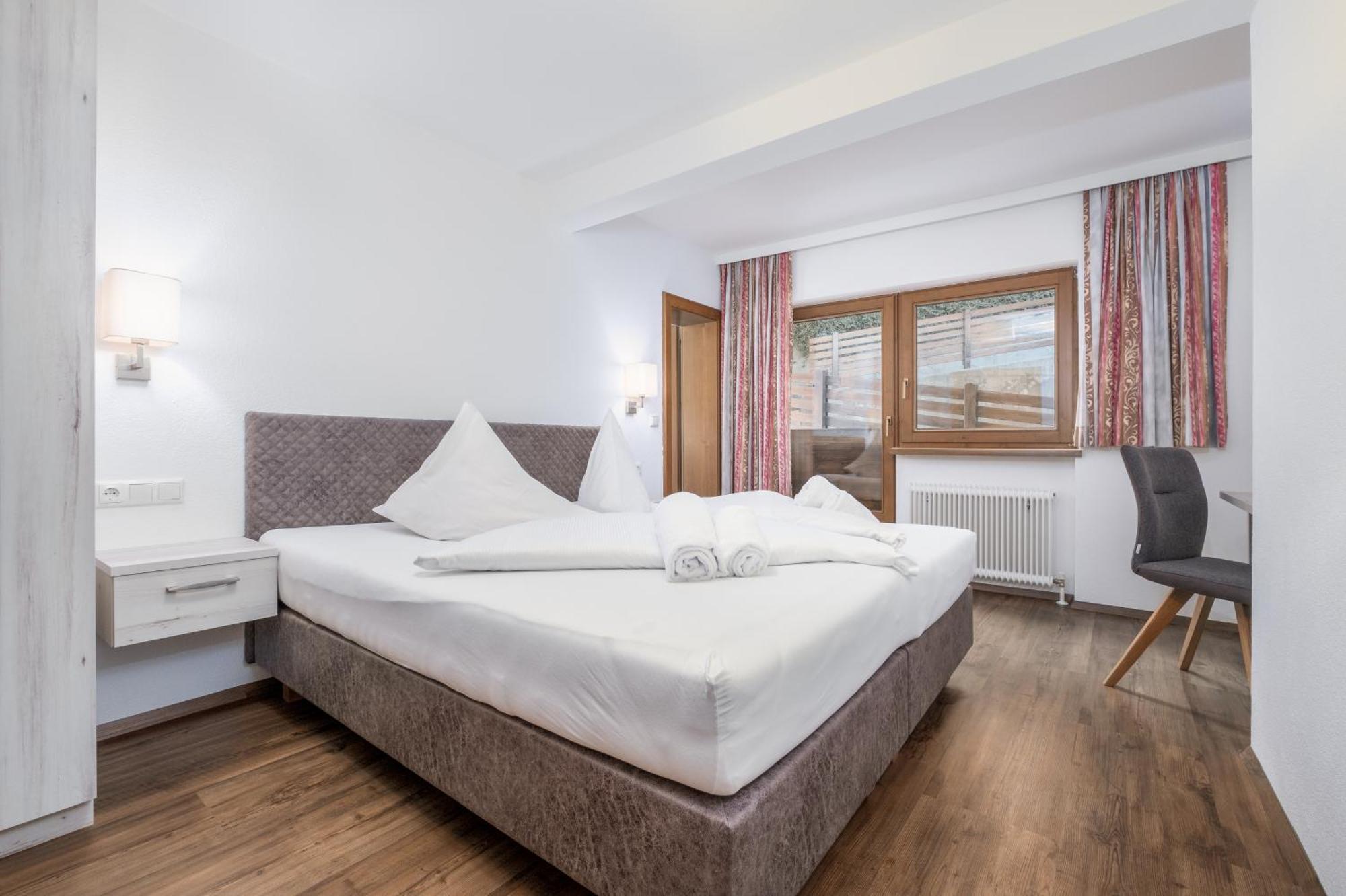 Haus Tuxerklamm Διαμέρισμα Mayrhofen Δωμάτιο φωτογραφία